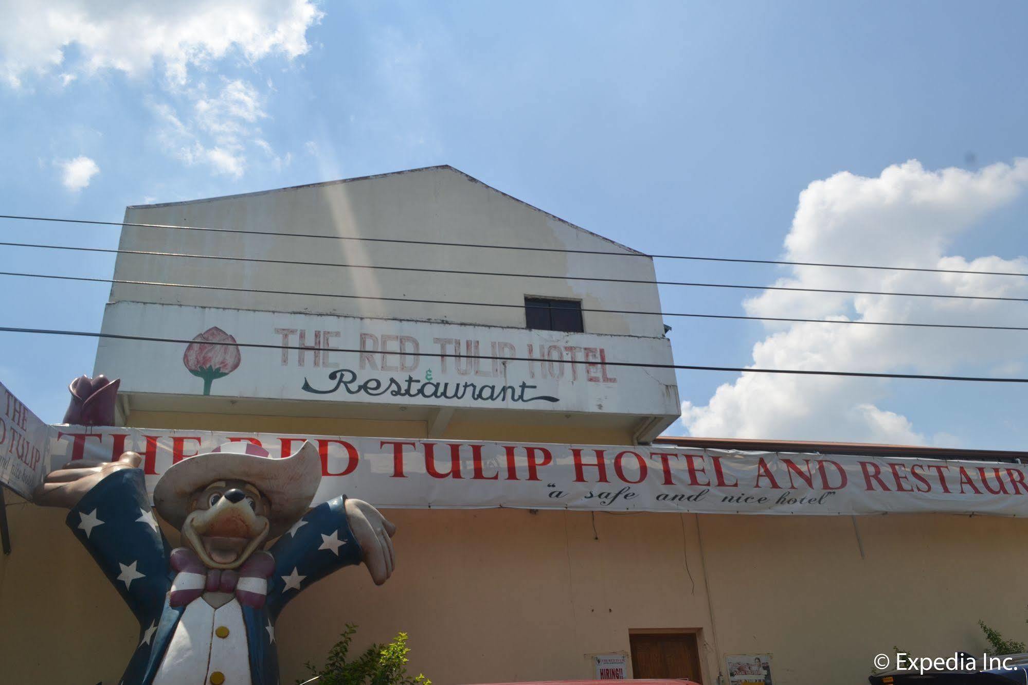 Red Tulip Hotel Angeles Exterior photo
