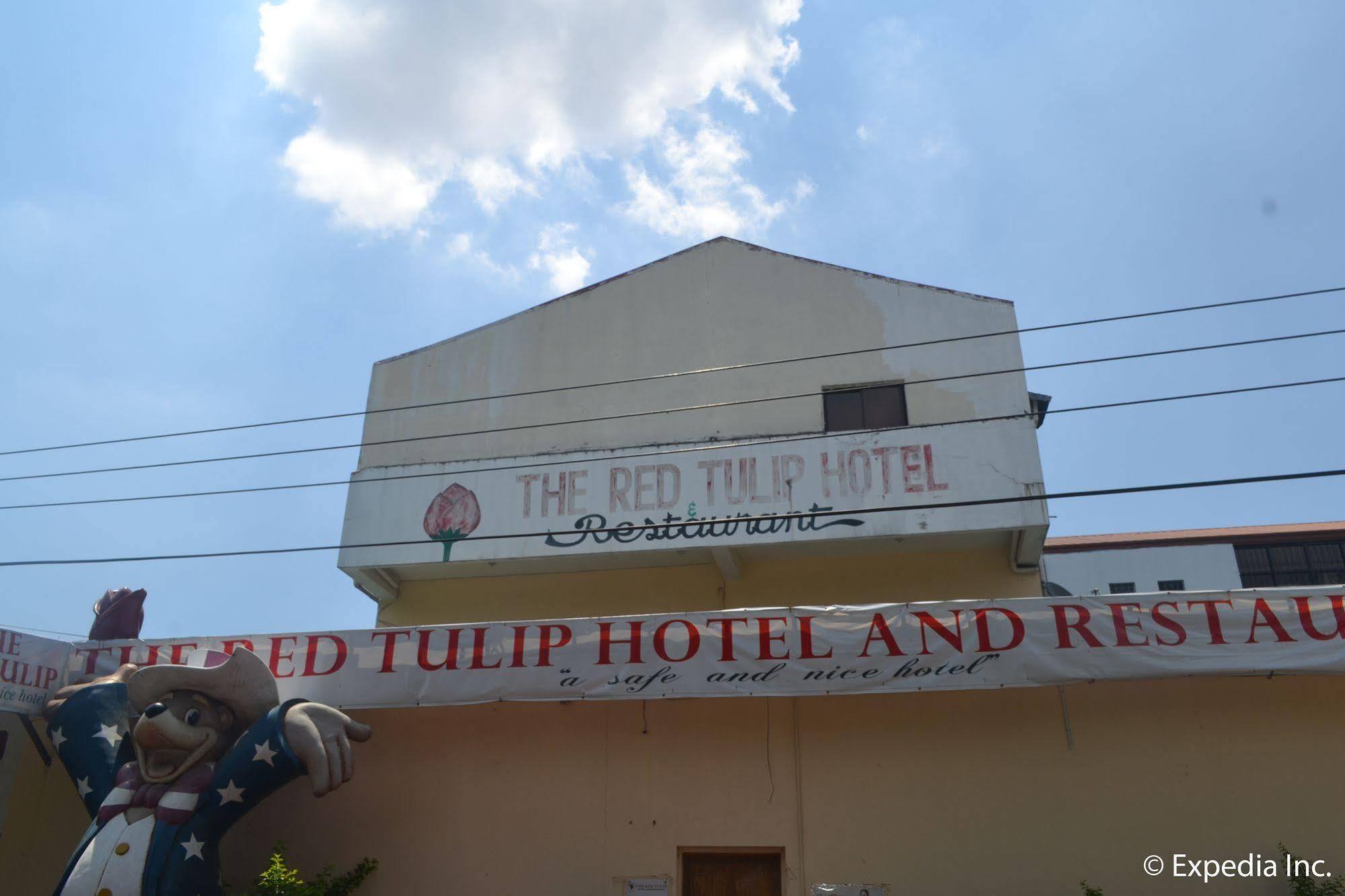 Red Tulip Hotel Angeles Exterior photo
